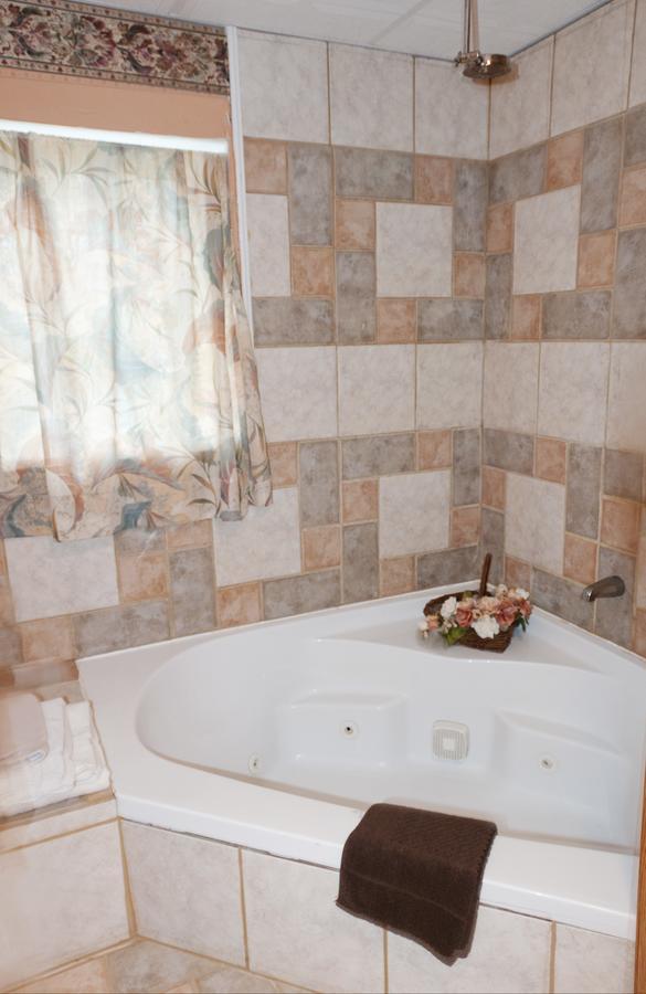 Locust Brook Lodge Butler Bagian luar foto