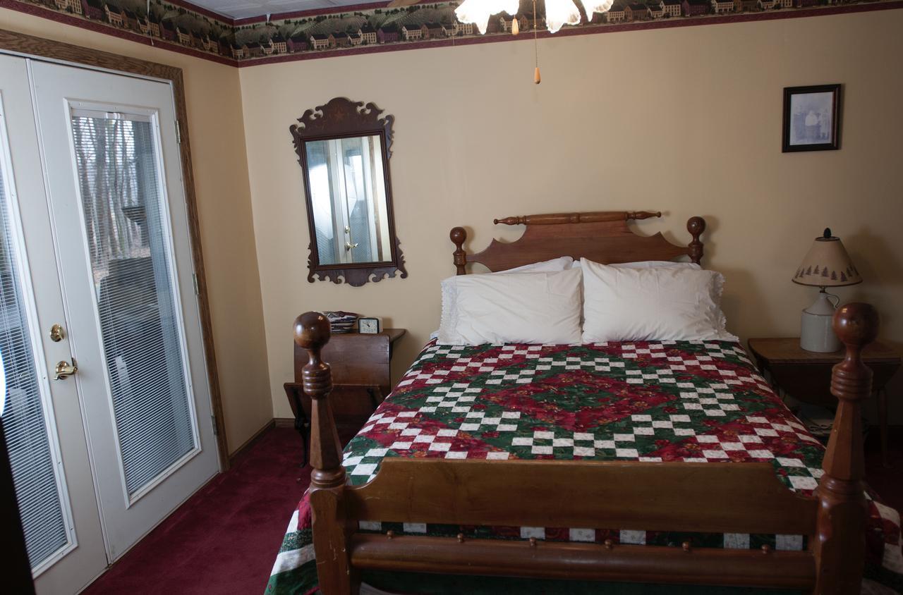 Locust Brook Lodge Butler Bagian luar foto